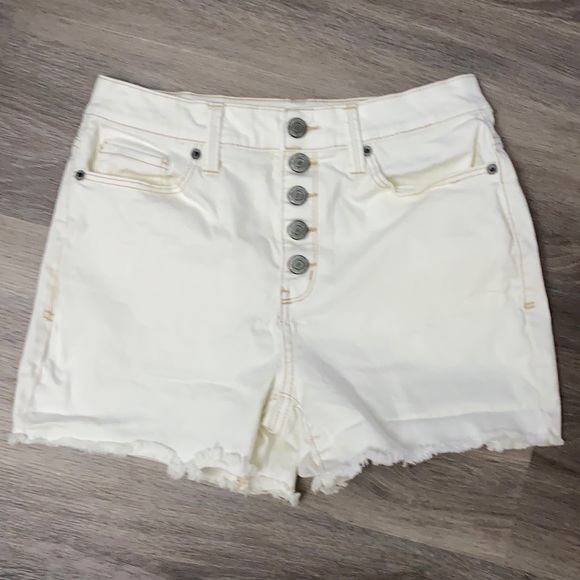 Mudd Pants - NWOT Ladies size 5 white high rise midi shorts new without tags nwot